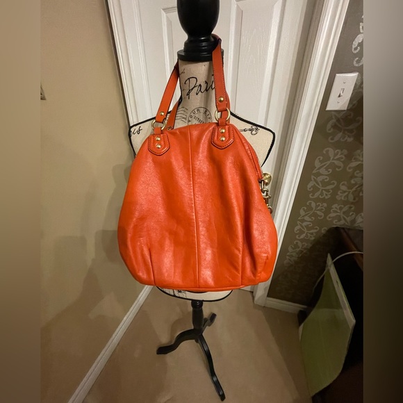 Women Coach bag , nice colour in very good condition - Picture 3 of 5